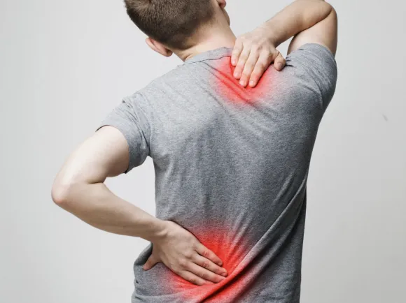 Massage der gesamten Körperrückseite in der Meisma Praxis Berlin